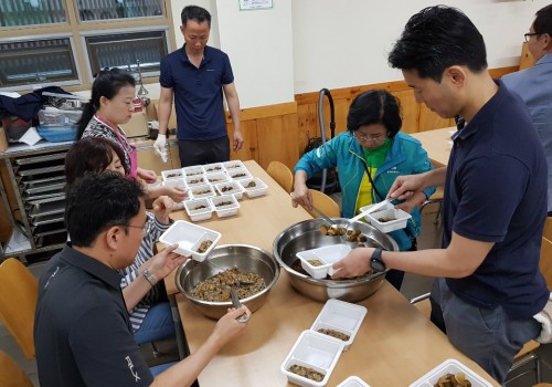 서울용산경찰서 보안협력위원회 밑반찬 배달 봉사활동 진행